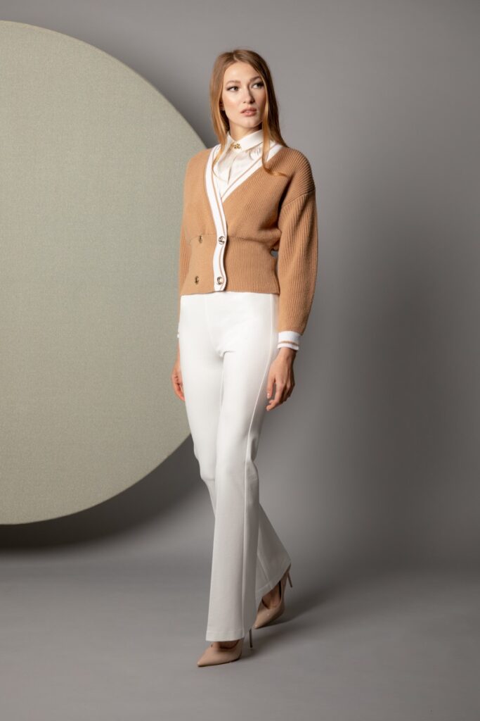 4910 cardigan Tess 4833 camicia Felicia 4755 pantalone Igor